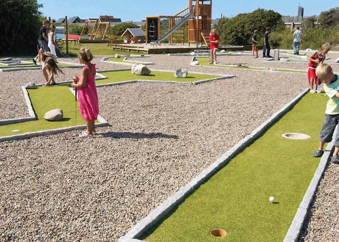 4 Star In * Thyborøn